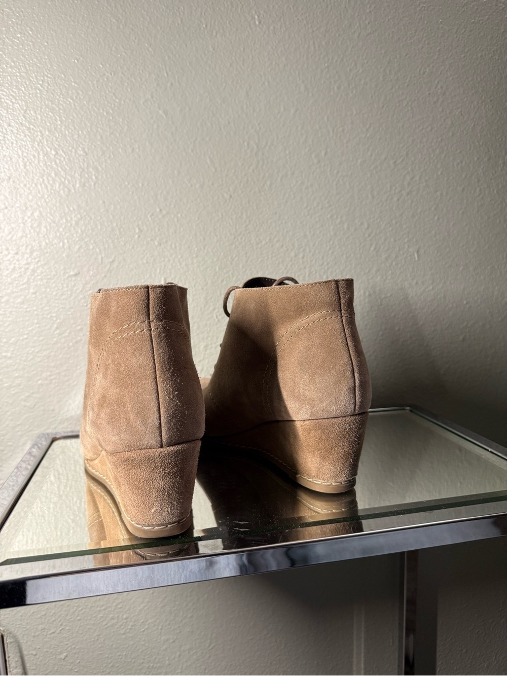 Bjorndal Rachel Taupe Suede Leather Wedge Chukka Booties Women’s Size 7 - Picture 5 of 8